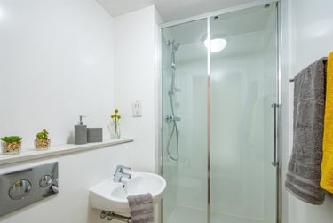 1 bed studio, Cable Street, City Centre, Lancaster, LA11BG - Image 2